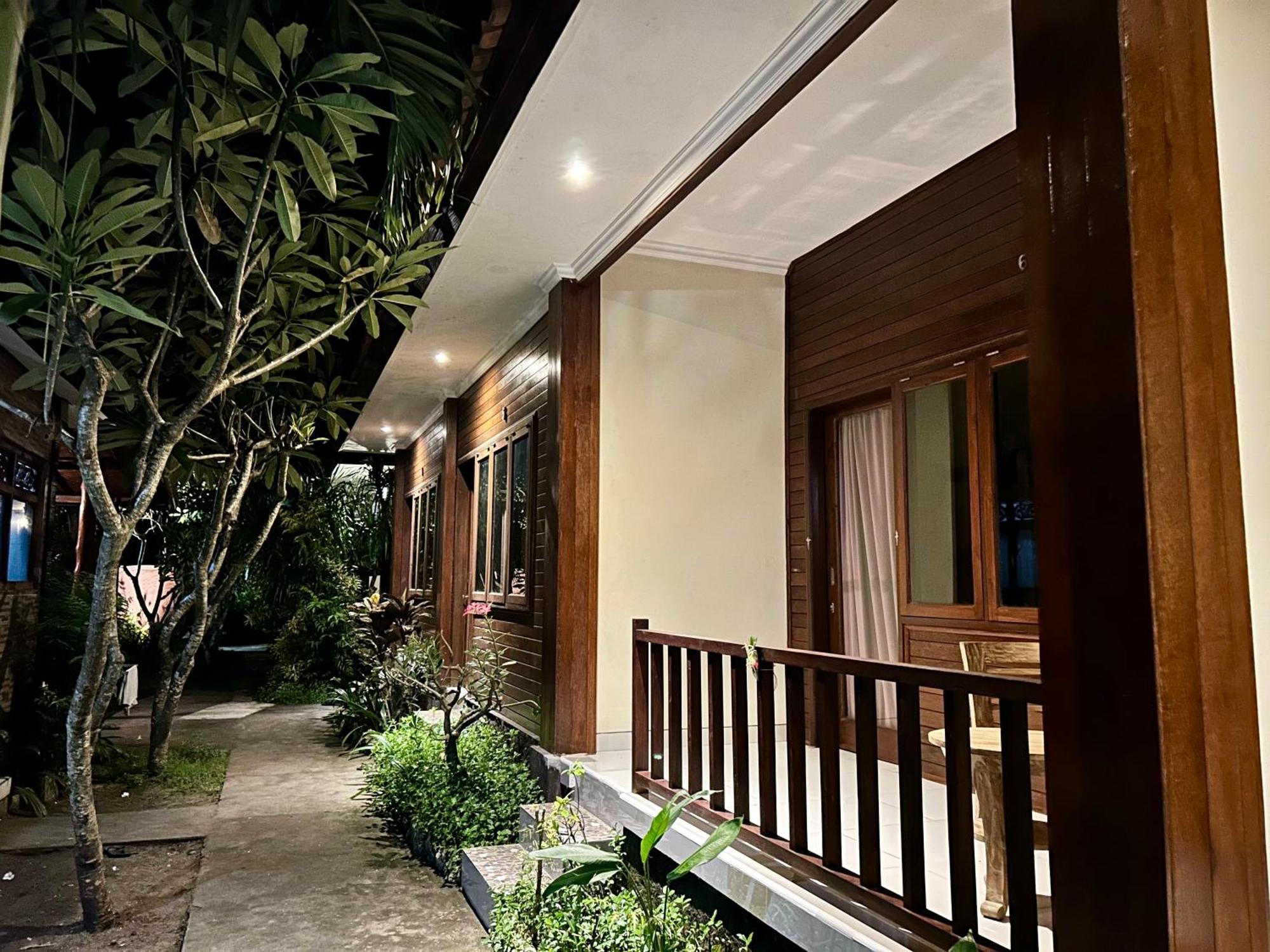 Nusa Garden Homestay Lembongan Esterno foto